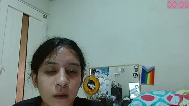 AlinaWoolf_'s Live XXX Chat