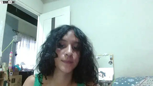 AlinaWoolf_'s Live XXX Chat