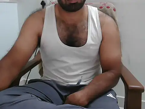 הופעת וובקאם של Tamil_Kishore_28