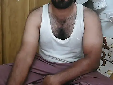 הופעת וובקאם של Tamil_Kishore_28