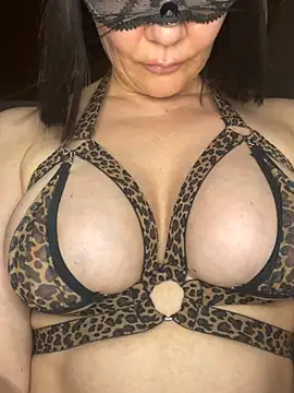 Megan30のライブXXXチャット