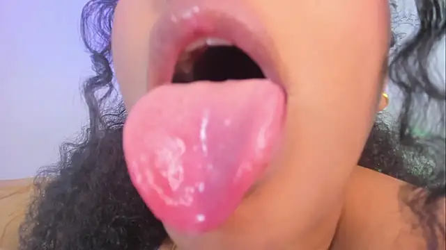 sharlot_evans_ 网络视讯表演