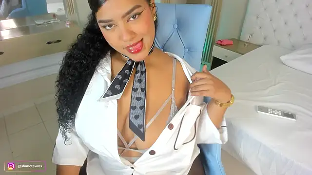 sharlot_evans_ Chat XXX live