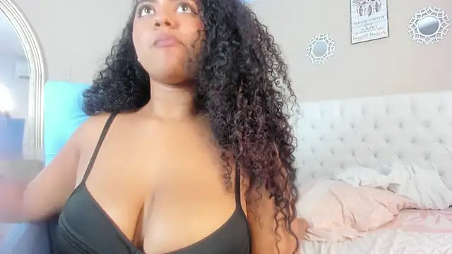 sharlot_evans_'s Live XXX Chat