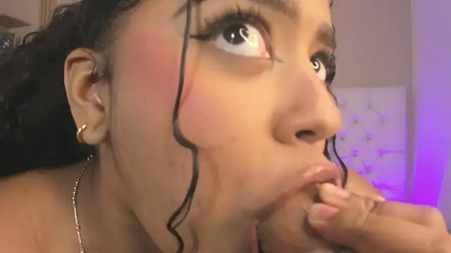 sharlot_evans_'s Live XXX Chat