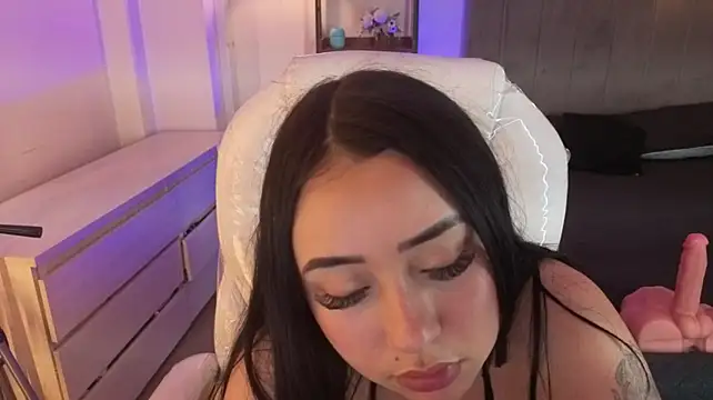 iam_sofiia Adlı Modelin Canlı XXX Sohbeti