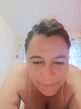 MarthinaBaker XXX чат на живо