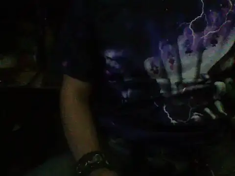 mrdemoncrowly Show in webcam