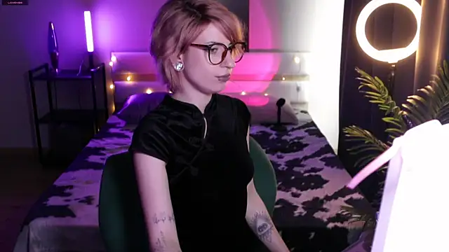 _Moonlight_t's Live XXX Chat