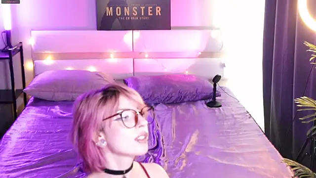 _Moonlight_t's Live XXX Chat