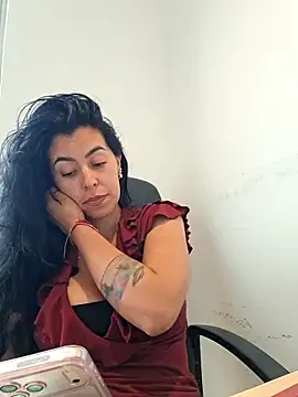Chat XXX en directo de Luianna