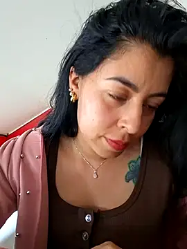 Luianna 现场XXX聊天