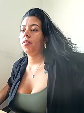 Chat XXX en directo de Luianna
