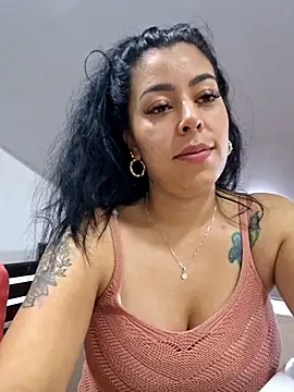 Luianna Live XXX-chat