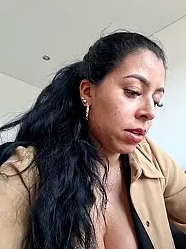 Luianna's Live XXX Chat