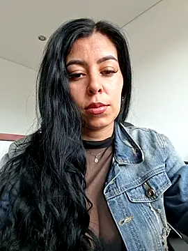 Luianna's Live XXX Chat