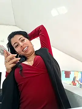 Chat XXX en directo de Luianna
