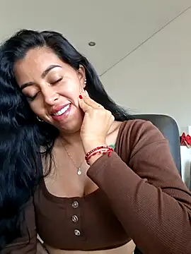 Luianna's Live XXX Chat