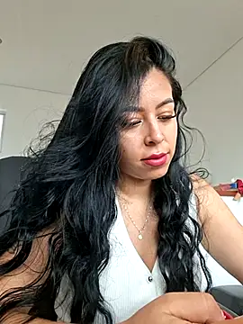 Chat XXX en directo de Luianna