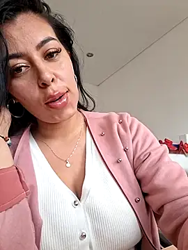Chat +18 de Luianna ao vivo