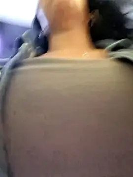 Luianna Adlı Modelin Canlı XXX Sohbeti