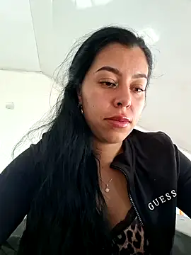 Luianna live XXX chat