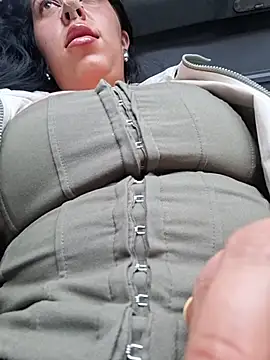 Luianna Live XXX-chat