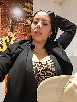 Luianna's Live XXX Chat