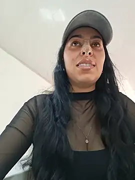 Czat XXX na żywo – Luianna