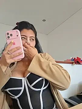 Luianna's Live XXX Chat