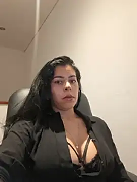 Luianna 现场XXX聊天