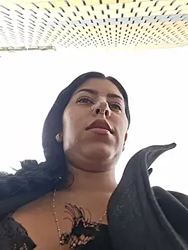 Luianna Adlı Modelin Canlı XXX Sohbeti