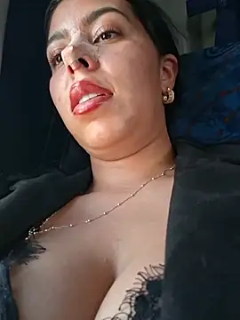 Chat XXX en directo de Luianna