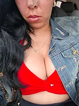 Show modela Luianna na web-kameri