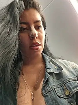 Luianna Live XXX-Chat