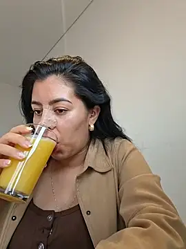 Luianna webcam show