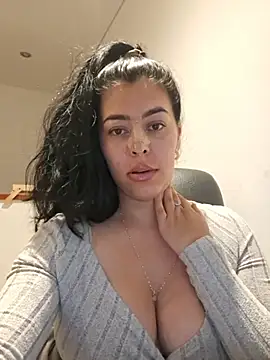 Luianna's Webcam Show