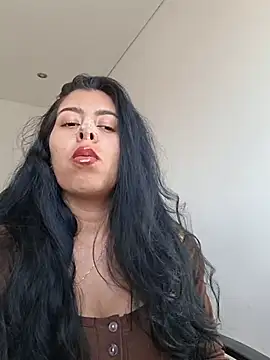 Luianna Show in webcam