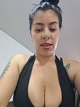 Luianna webcam show