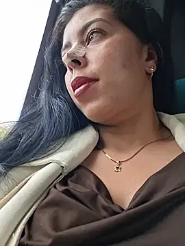 Luianna Adlı Modelin Web Kamerası Şovu