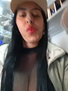 Luianna webcam show