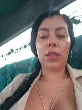 Luianna Show in webcam