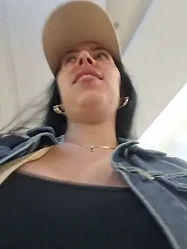 Luiannan Webbikameraesitys