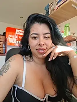 Luianna's Live XXX Chat