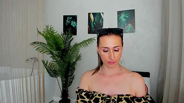 PassionGlow Chat XXX live