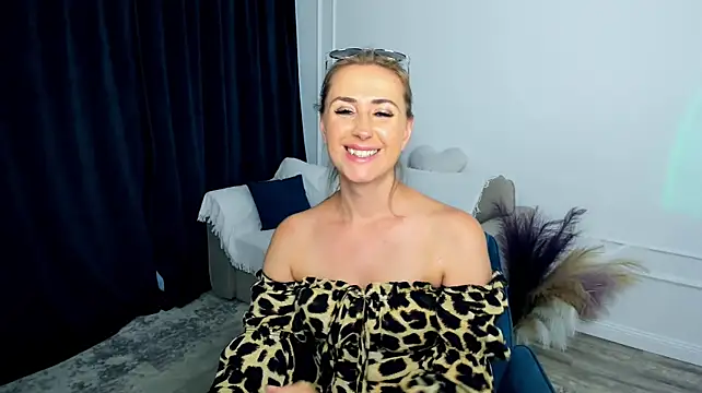 PassionGlow Chat XXX in diretta