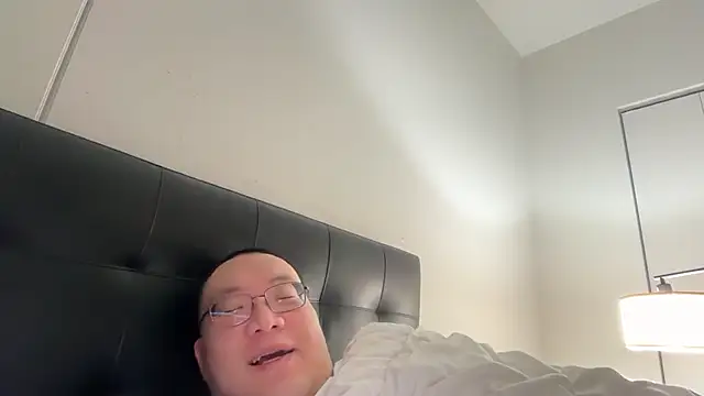happynewyear111222 – webcam-show