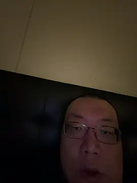 happynewyear111222 webkamerás műsora