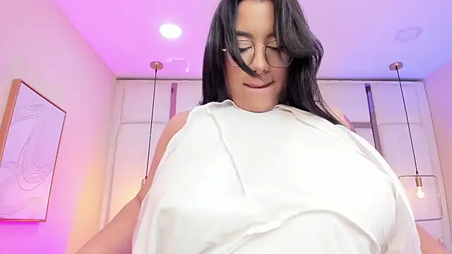 צ'אט XXX בשידור חי של elizavenus