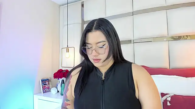 Chat +18 de elizavenus ao vivo